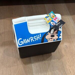 Limited edition Igloo 7 qt. Disney Playmate Pal Hard Sided Cooler-Goofy